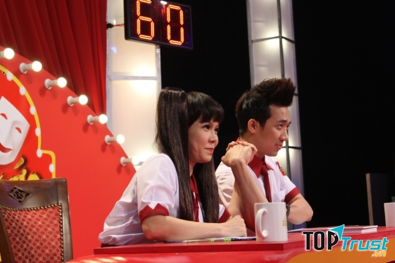 Bộ đôi giám khảo mùa 1,2 Việt Hương-Trấn Thành