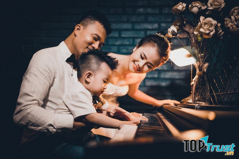 khả năng sáng tạo cùng con mắt nghệ thuật nhà nghề, đảm bảo chớp được những khoảnh khắc đẹp nhất của gia đình bạn.