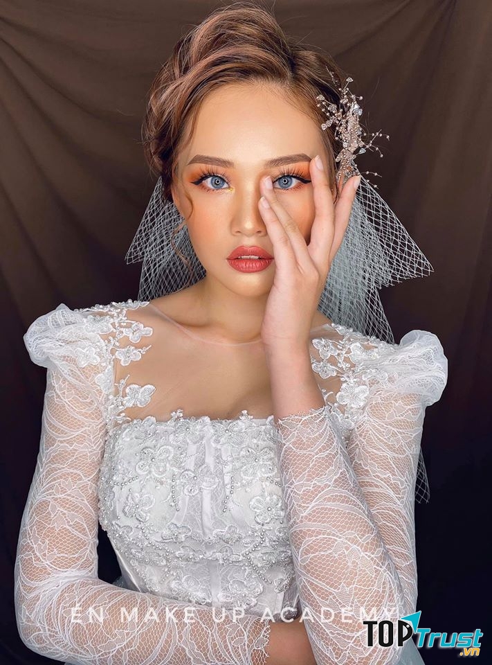 Thanh Yến M'kup (Tiba Bridal)