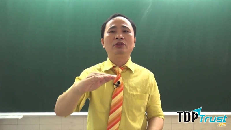 Thầy giáo Chu Văn Biên – Vật lý