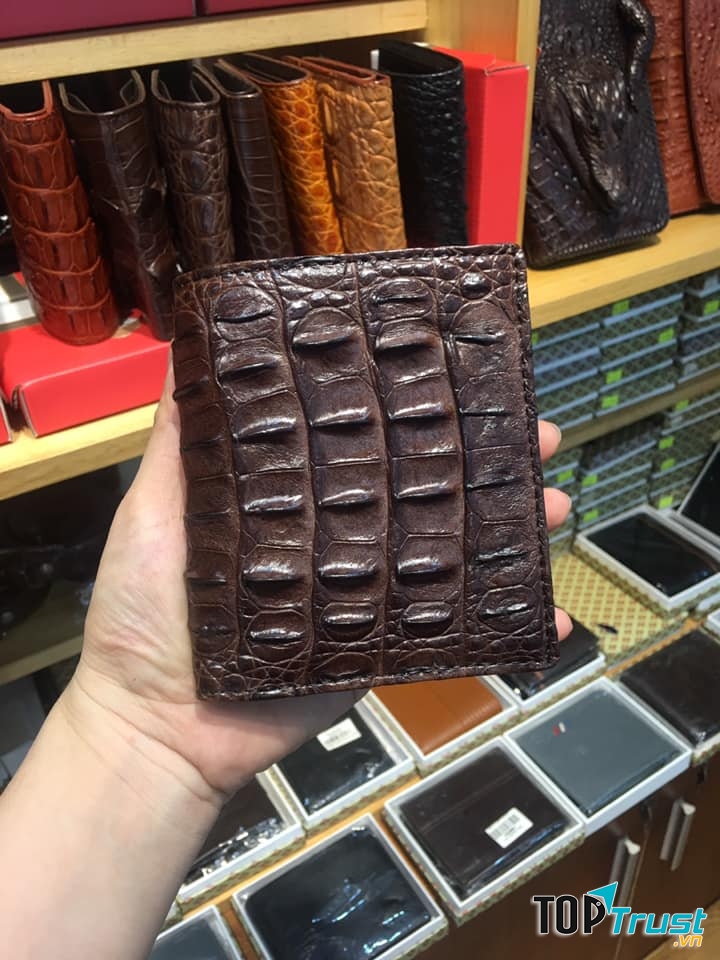 Shop Thế giới da thật tại Huế