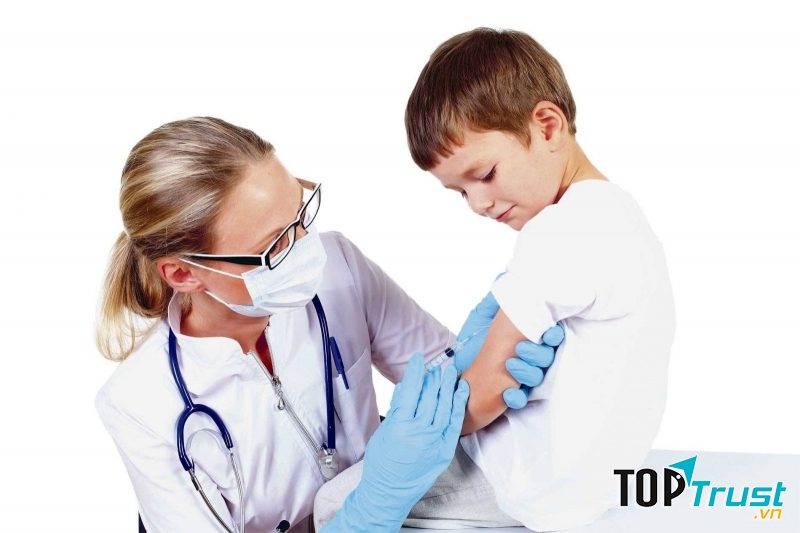 Chủ động phòng bệnh bằng tiêm vắc xin