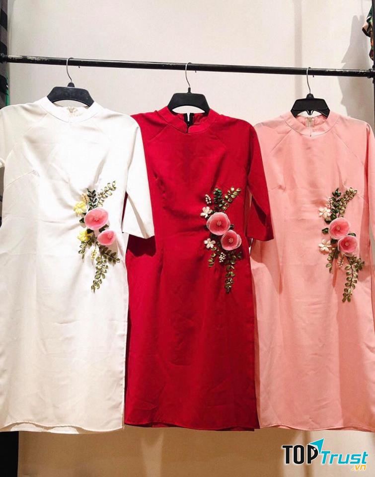 Bộ sưu tập áo dài cách tân của TK Store đều được shop đặt gia công cẩn thận từng cái nên bạn hoàn toàn yên tâm