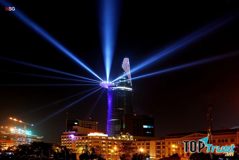 Tòa tháp Bitexco - địa điểm hẹn hò ngày Valentine lý tưởng nhất