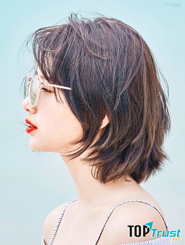 Thích hợp cho các cô gái kín đáo và hơi hướng nội.