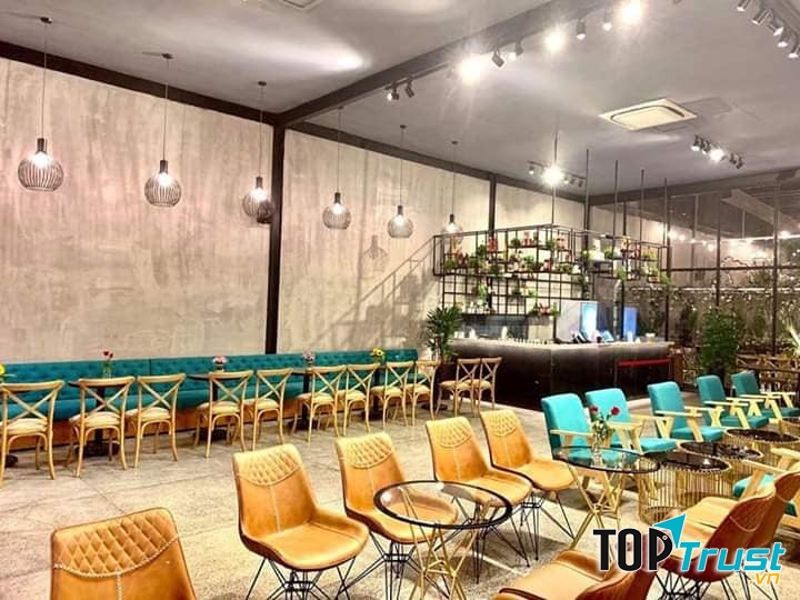 Tous Les Temps Cam Ranh