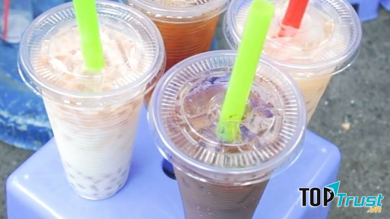 Những cốc trà sữa quen thuộc với những thế hệ học sinh Sài Gòn