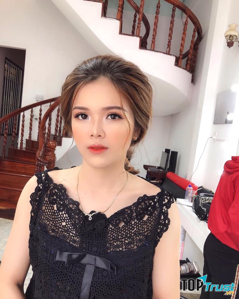 Trang Huỳnh Makeup