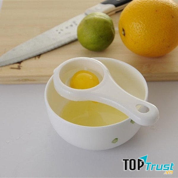 chanh và trứng gà giúp da mềm và căng bóng da