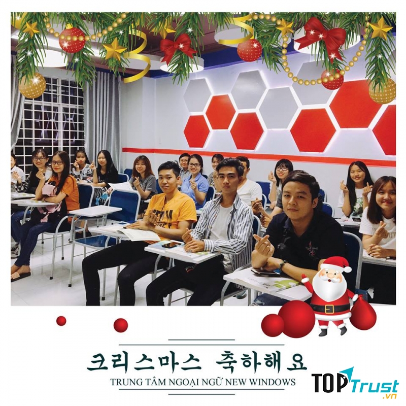 Lớp học tiếng Hàn tại trung tâm