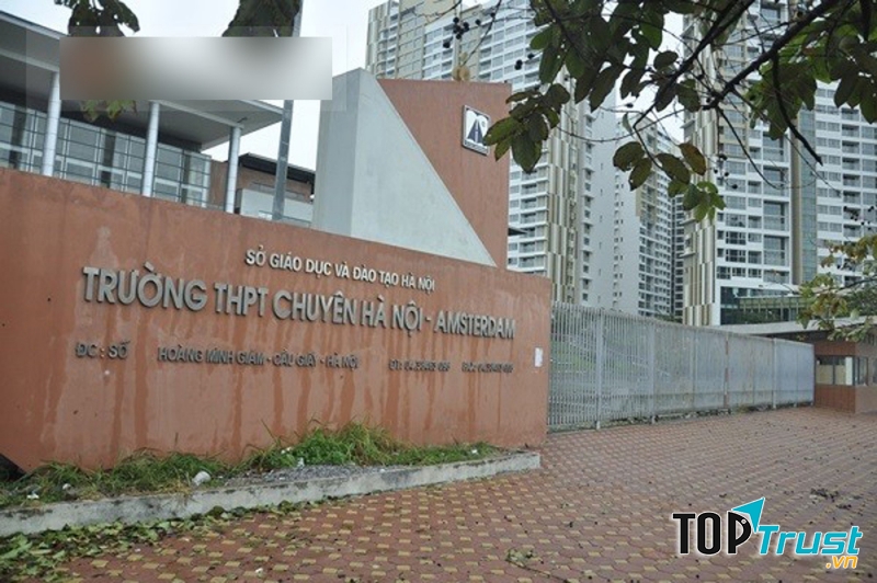 Trường THPT Hà Nội – Amsterdam