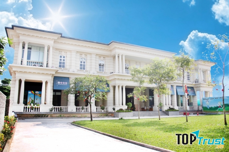 Khuôn viên trường mầm non quốc tế Sakura Montessori