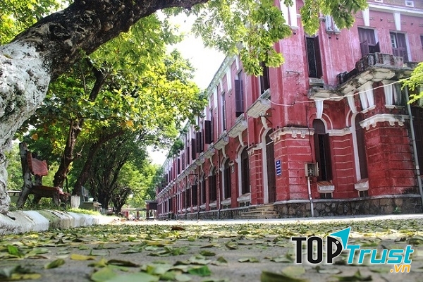 Trường Quốc học Huế