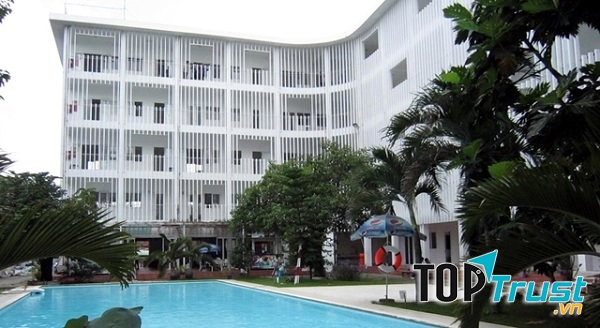 Trường THCS & THPT Phan Chu Trinh (Bình Dương)