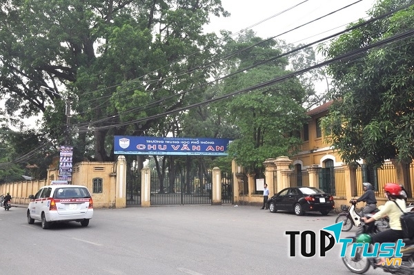 Trường THPT Chu Văn An (Hà Nội)