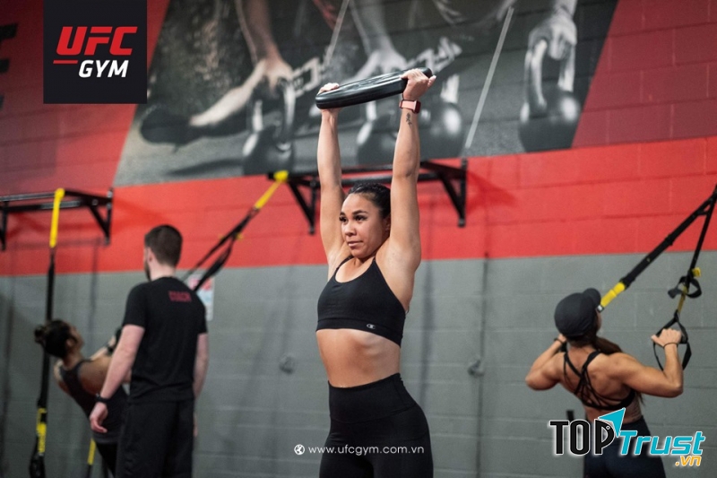 Nếu bạn cảm thấy cơ thể mình ngày càng thừa cân, dẫn đến thiếu tự tin và stress trầm trọng, hãy tìm đến những bài tập thể hình, nó không chỉ làm tâm trạng của bạn tốt hơn mà còn giúp bạn bảo vệ sức khoẻ và cải thiện sắc vóc hiệu quả.