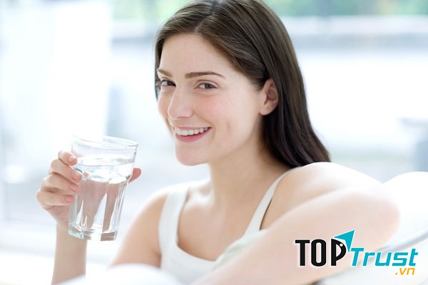 Uống đủ nước