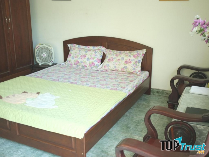 Căn phòng ngủ của V Homestay