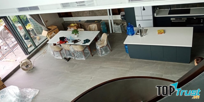 Vệ Sinh First House