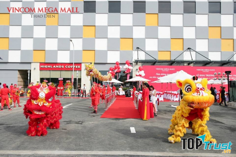 Hình ảnh tại lễ khai trương Vincom Mega Mall Thảo Điền