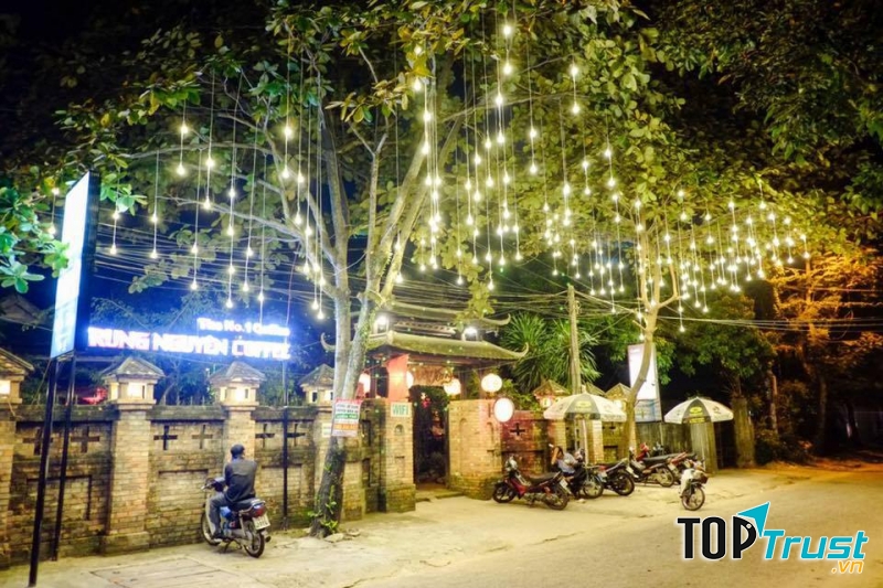 Vườn Tùng coffee