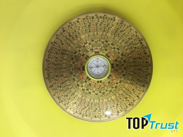 Vật phẩm phong thủy là một trong những địa chỉ bán la bàn phong thủy uy tín