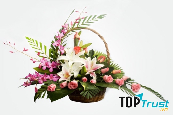 Hoa tươi tại cửa hàng luôn được tuyển chọn kỹ lưỡng, đa dạng.