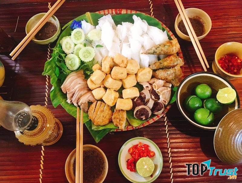 Bún đậu Trầm Sào Đất Tổ