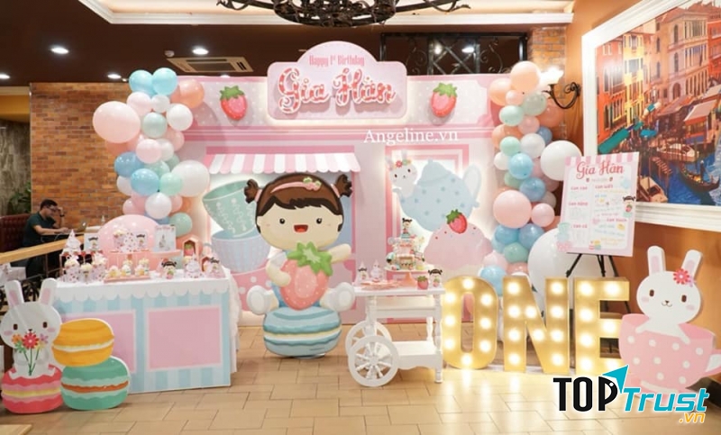 Mẫu trang trí sinh nhật đẹp mắt của cửa hàng