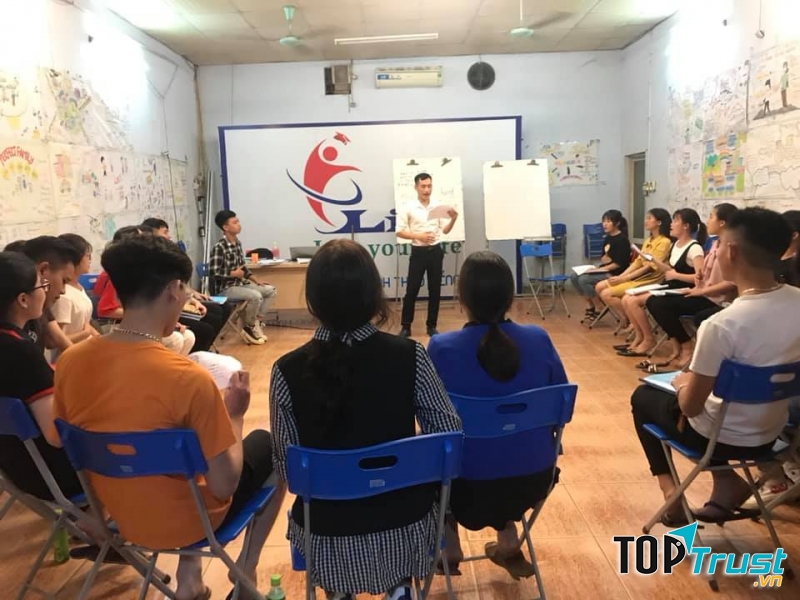 E.Life - Anh Ngữ Thái Nguyên