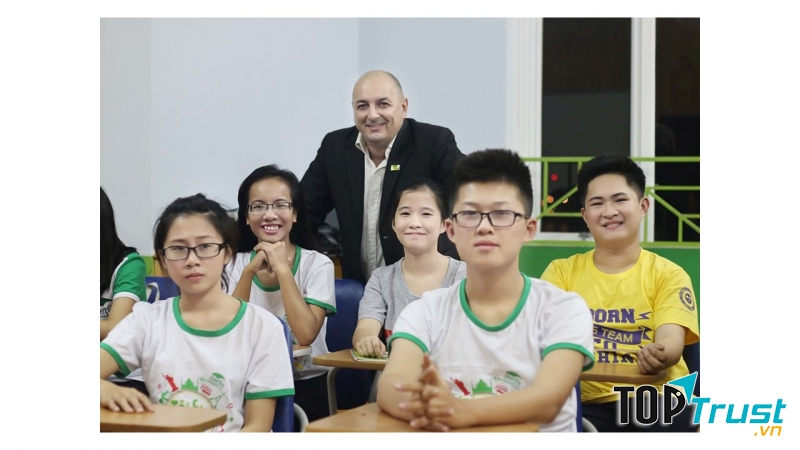 Shelton English PhuTho