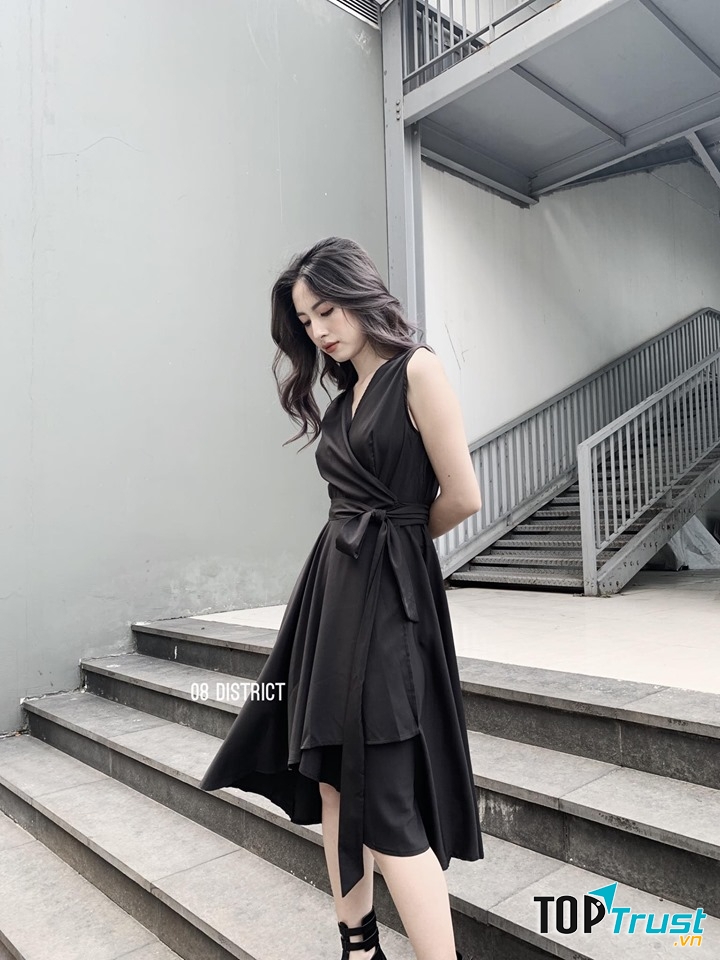 08 District là một địa chỉ hot nhất đối với những cô nàng cá tính, nghiện mặc đồ full black