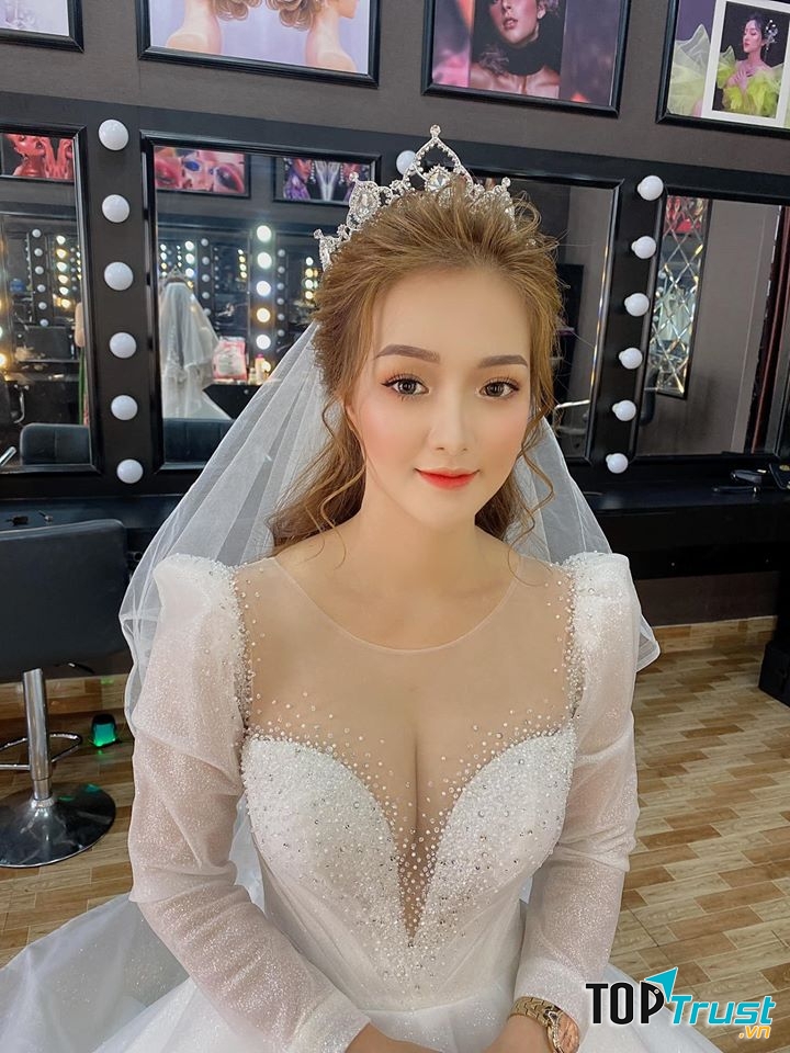 Khang Đinh Makeup
