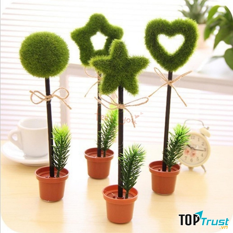 Tặng hoa cho người phụ nữ bạn yêu