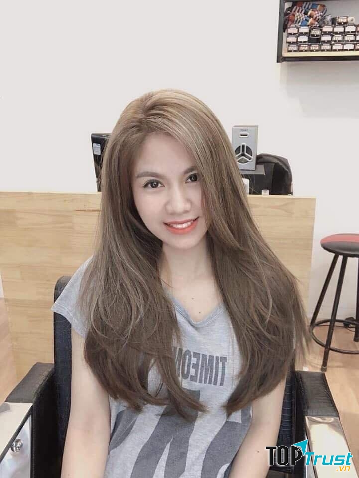 1900 HAIR SALON