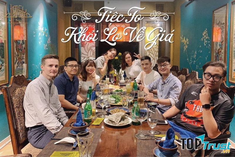 Tại đây còn có nhiều combo để bạn ăn tiệc to mà không lo về giá