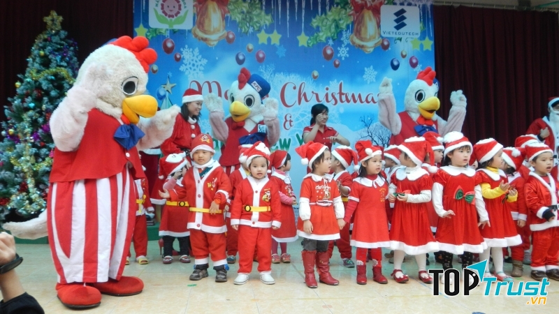 Trang phục ông già Noel