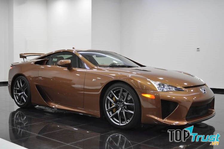 2010: Lexus LFA