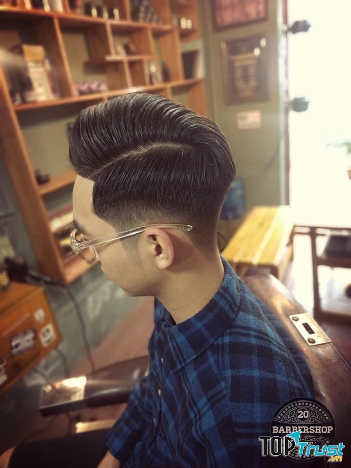 Khi bước chân ra khỏi 20Clippers - Barbershop là bạn đã hoàn toàn có một diện mạo mới, lịch lãm và sang trọng hơn rất nhiều