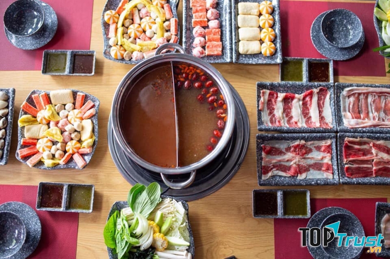 Lẩu tại quán 217 Buffet Lẩu & Nướng