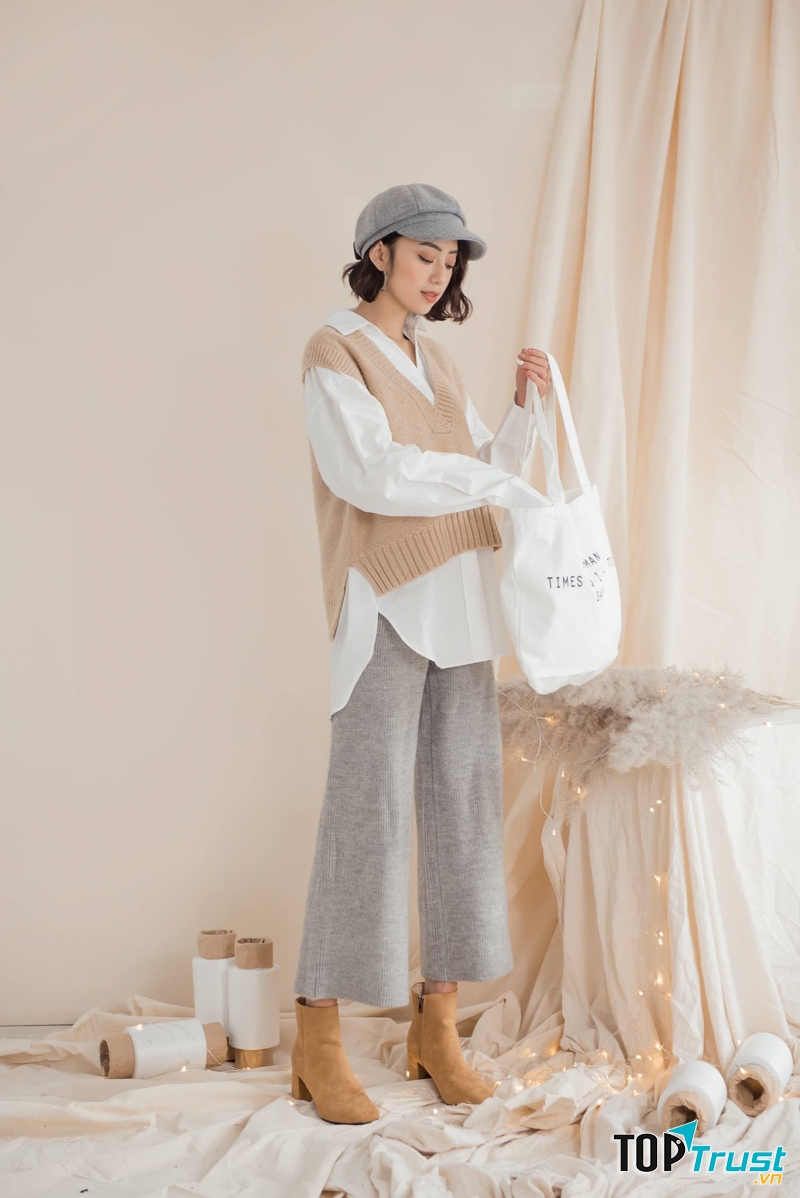 Áo len tại 22.Décembre luôn có thiết kế tinh tế