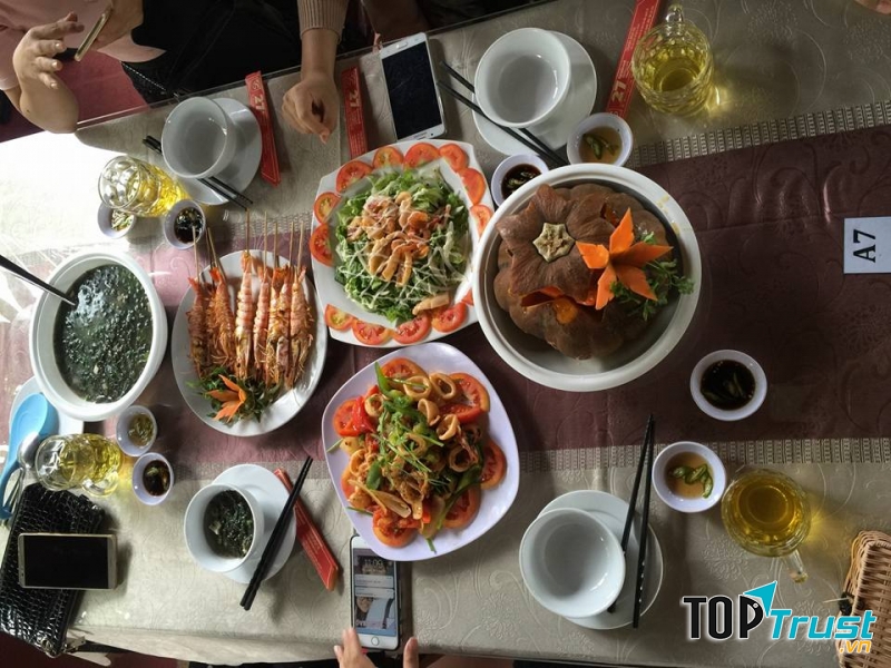 Món Việt hấp dẫn tại nhà hàng