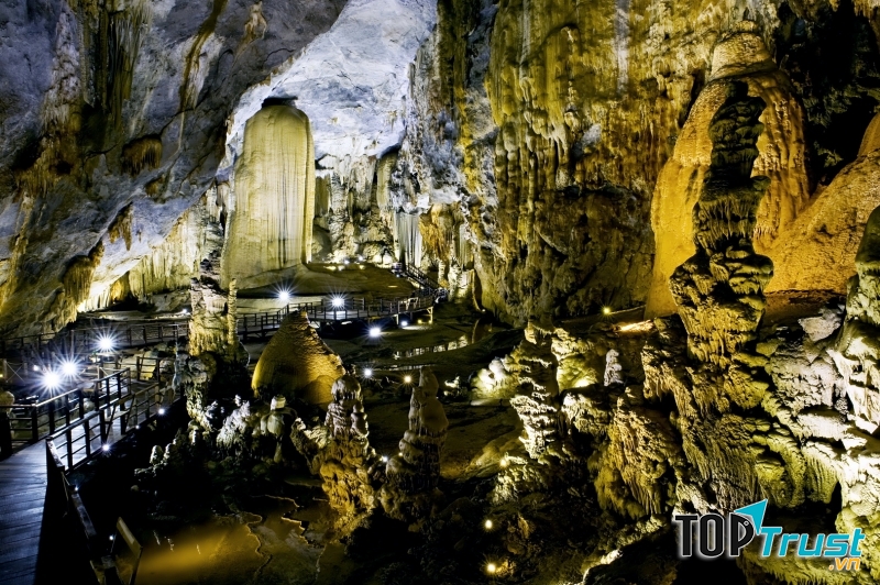 Động Thiên Đường -hoàng cung trong lòng đất
