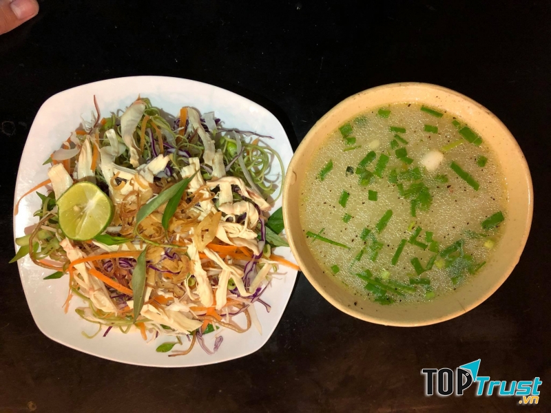 3 Con Gà - Cơm Gà Phú Yên