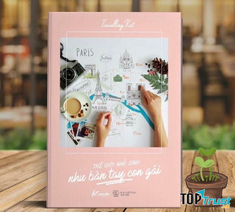 Thế giới nhỏ xinh như bàn tay con gái