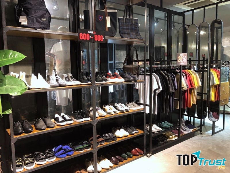Boutique cung cấp áo quần thời trang nam cực chất và là sự lựa chọn hàng đầu của tín đồ thời trang nam