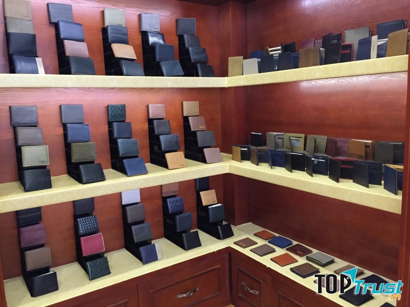 Cách bài trí là một phần chứng minh sự chuyên nghiệp của 4Men Shop