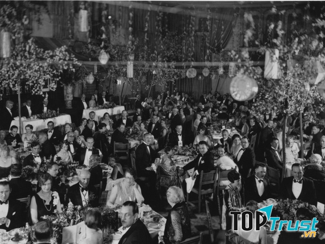 Bữa tiệc tối với 270 khách mời