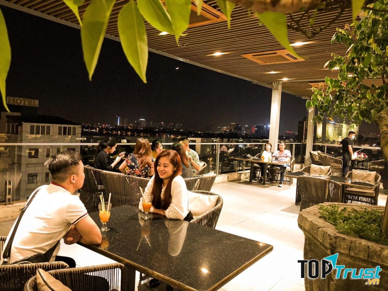 6 Degrees - 189 Nghi Tàm