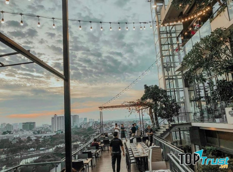 6 Degrees Cafe